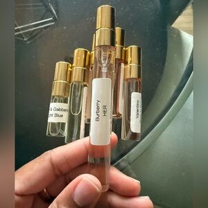 Burberry Her Perfume Vial with Gold Cap